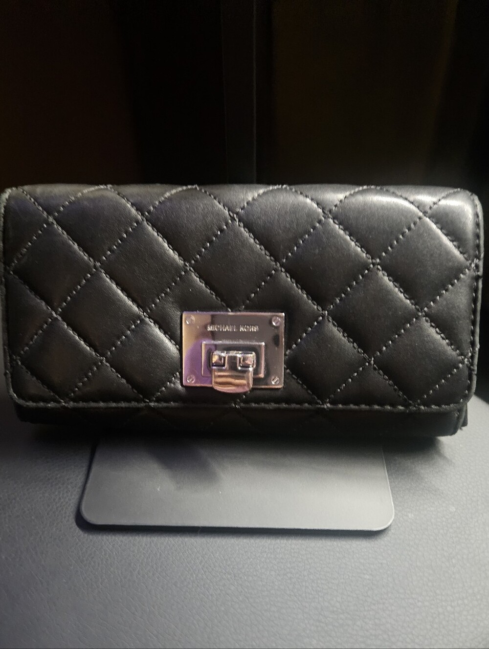 💥Sale💥Michael Kors Black Quilted Astrid Carryall  Leather Clutch